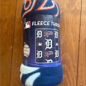 MLB Detroit Tigers Fleece Throw - Blue and Orange